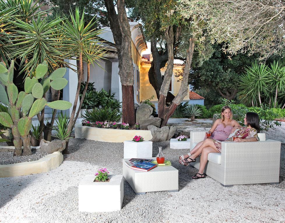 Residenza Di Campagna Seranile ดอร์กาลี ภายนอก รูปภาพ